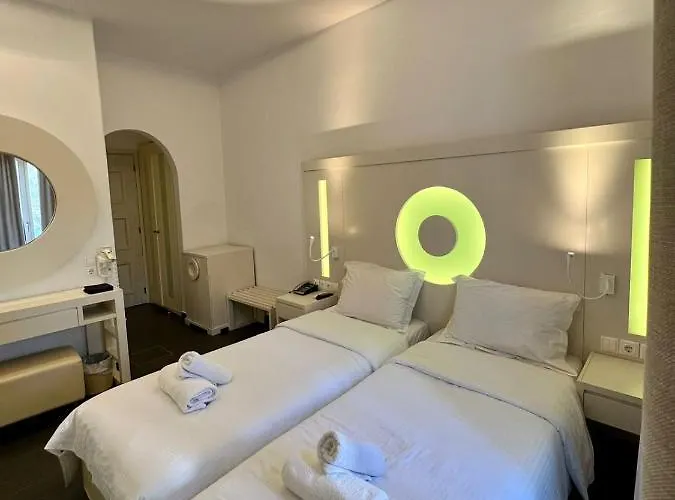 Matogianni 2* Mykonos Town